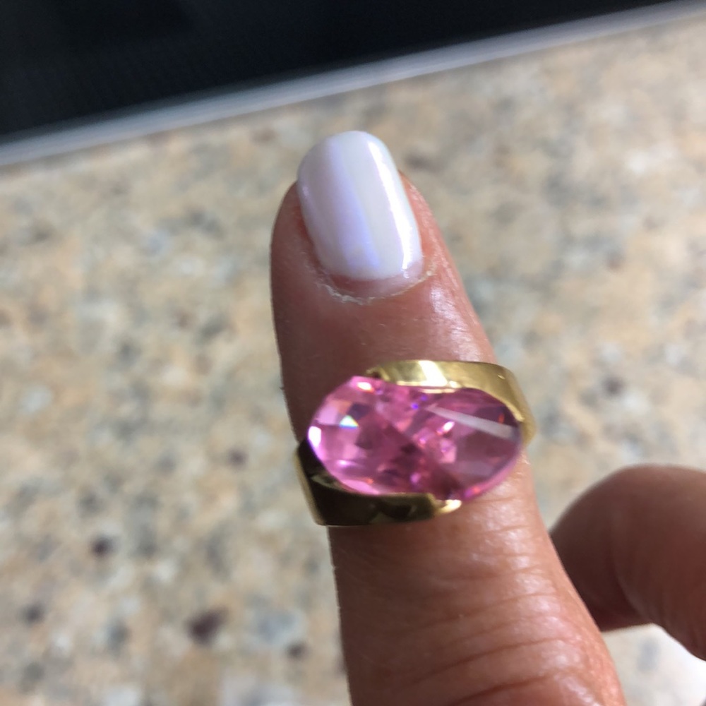 Pink ice ring - Picture 2 of 3